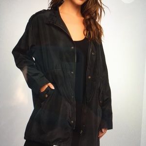 Womens Utility Jacket Sz M Forever 21 Black Long Length Zip Front Hood Drawstrin